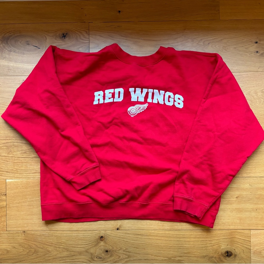 Pro Edge 90s Red Wings Sweatshirt